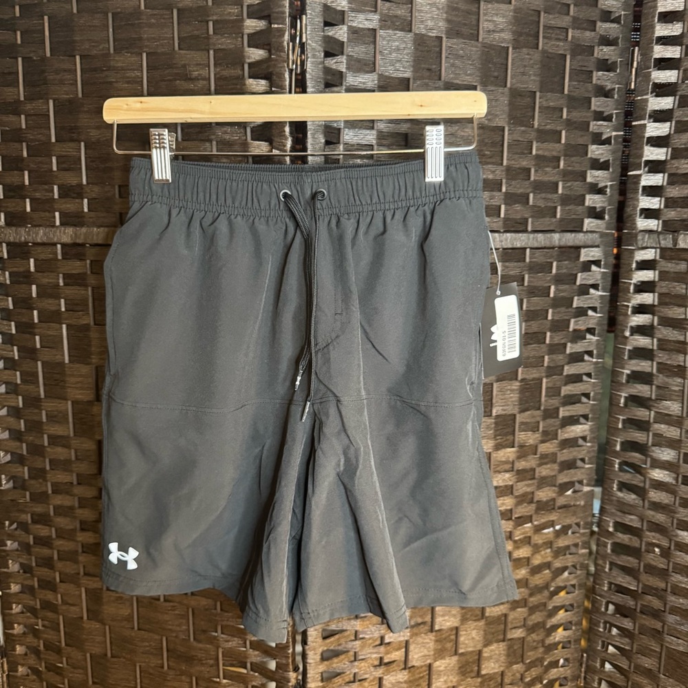 Under Armour Mens Swim Trunks Size S NWT